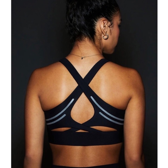Fabletics No Bounce High Impact Sports Bra Black Reflective - Picture 2 of 5
